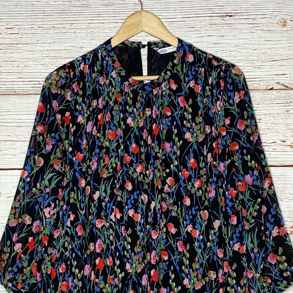 NWT Zara The Annie Dress Floral Pleated Dress Sz M - Picture 4 of 16
